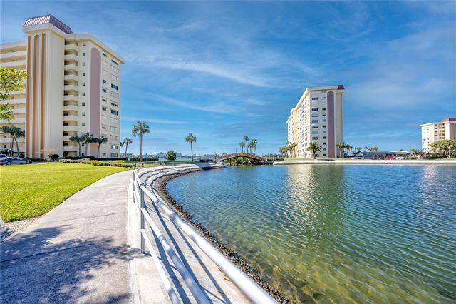 4550 COVE CIRCLE 205, St Petersburg, FL 33708