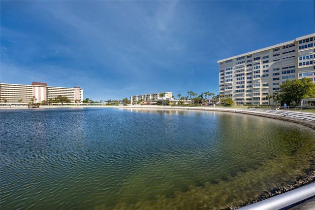 4550 COVE CIRCLE 205, St Petersburg, FL 33708