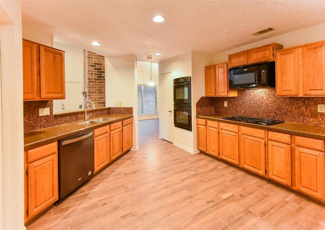 3530 Santa Rosa Lane, Sugar Land, TX 77478