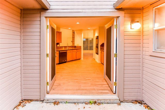 3530 Santa Rosa Lane, Sugar Land, TX 77478