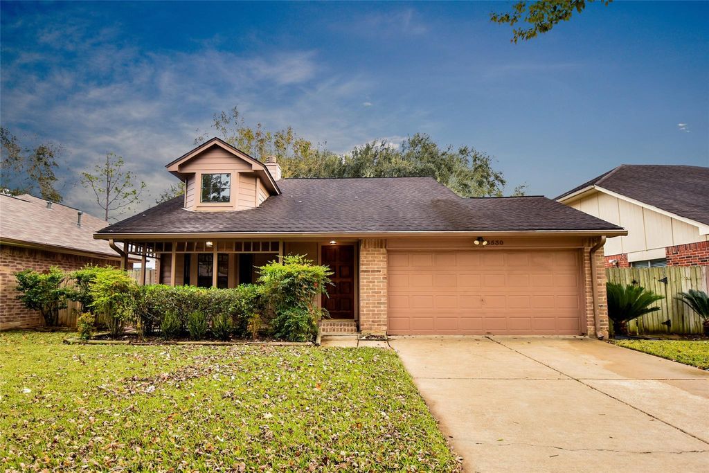 3530 Santa Rosa Lane, Sugar Land, TX 77478