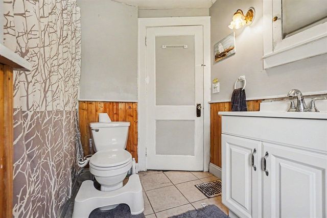 609 Mccourtie Street, Kalamazoo, MI 49008