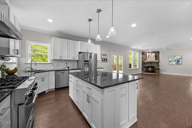 197 Kings View Lane, Chapel Hill, NC 27517