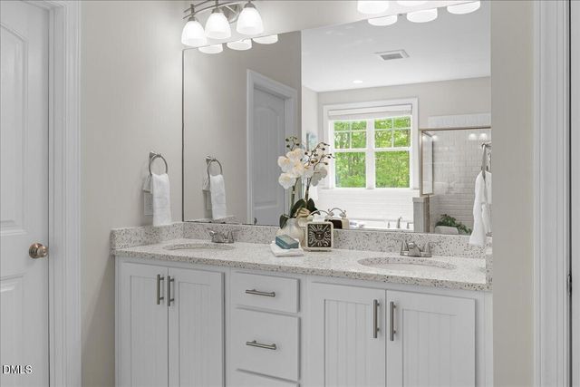 197 Kings View Lane, Chapel Hill, NC 27517