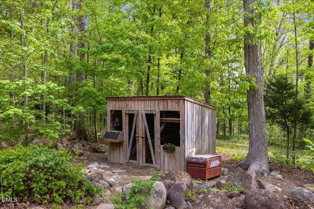 197 Kings View Lane, Chapel Hill, NC 27517