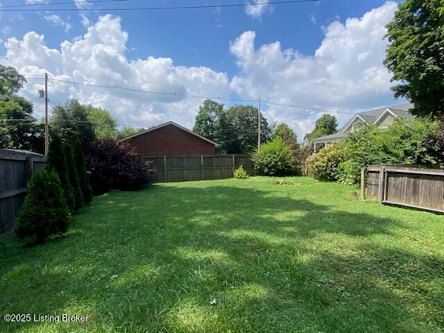 201 E John Fitch Ave, Bardstown, KY 40004
