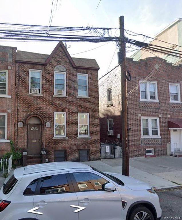 1826 Edison Avenue 2nd Floor, Bronx, NY 10461