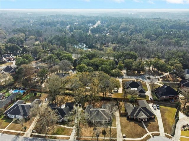 7693 Pembroke Circle, Mobile, AL 36695