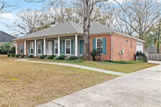7693 Pembroke Circle, Mobile, AL 36695