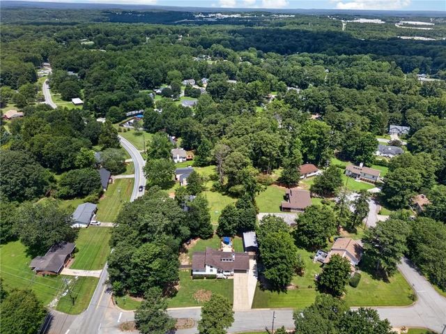 6164 Pinedale Lane, Douglasville, GA 30135