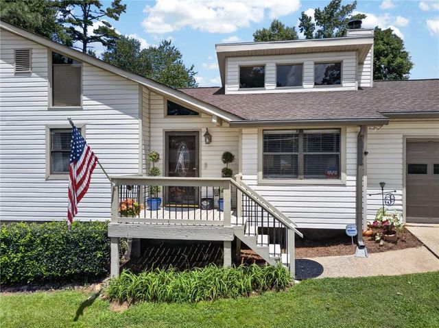 6164 Pinedale Lane, Douglasville, GA 30135