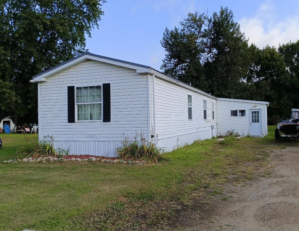 300 Main Street E 1, Bertha, MN 56437