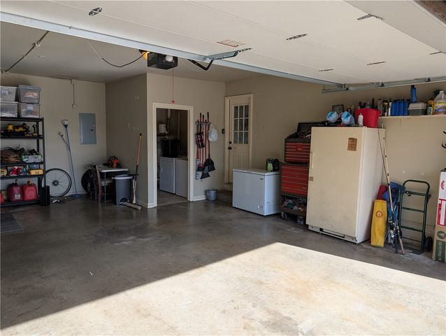 2001 W New Hope Road, Rogers, AR 72758