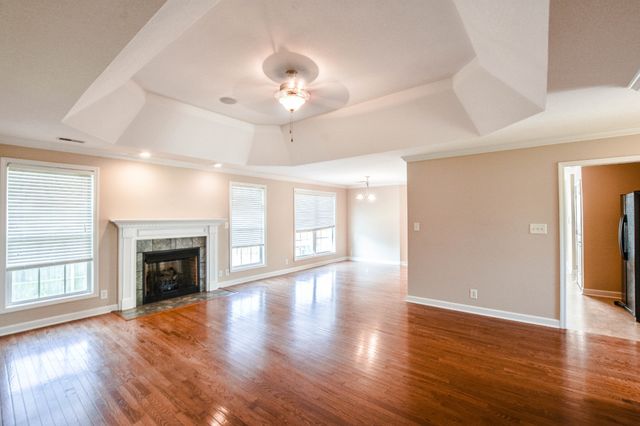 700 Foxfield Drive, Clarksville, TN 37042