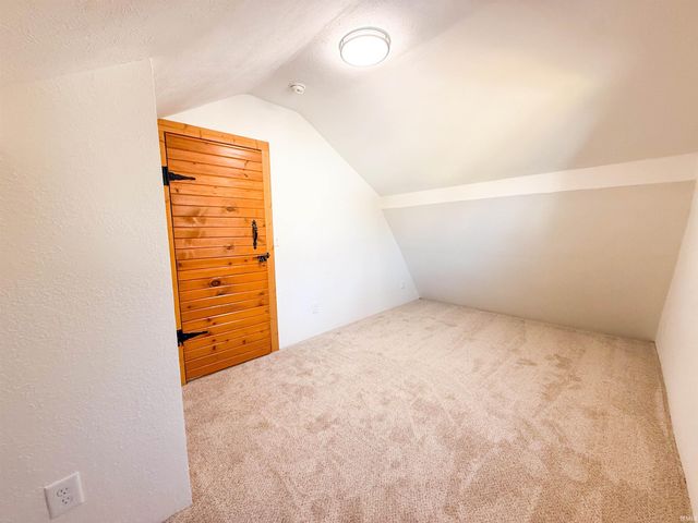 55759 Apple Road, Osceola, IN 46561