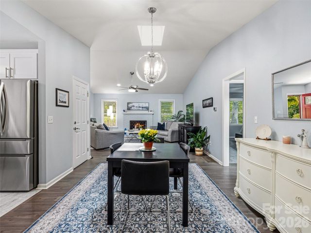 518 Starmount Lane, Hendersonville, NC 28791