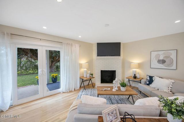 7055 Park Manor Avenue, North Hollywood, CA 91605