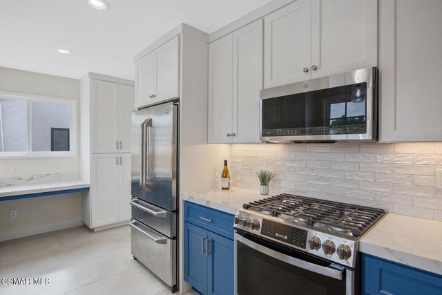 7055 Park Manor Avenue, North Hollywood, CA 91605