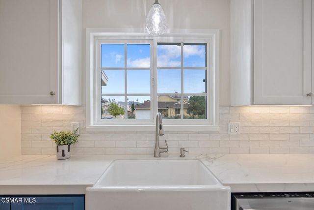 7055 Park Manor Avenue, North Hollywood, CA 91605