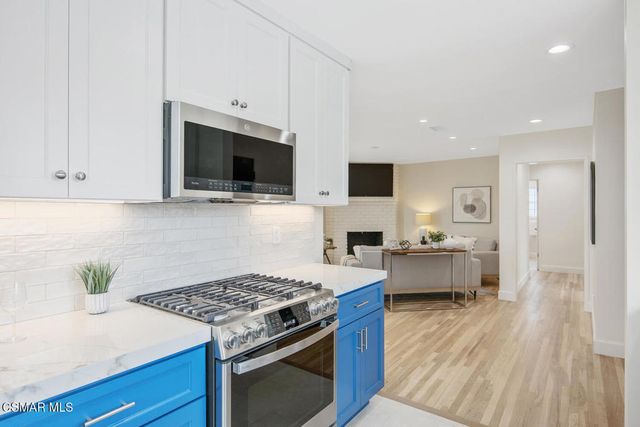 7055 Park Manor Avenue, North Hollywood, CA 91605