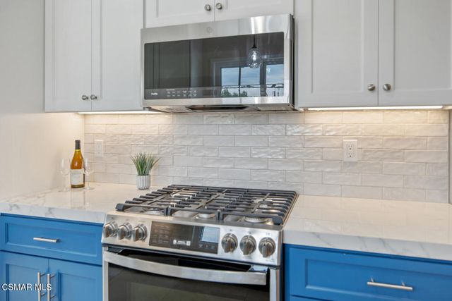 7055 Park Manor Avenue, North Hollywood, CA 91605