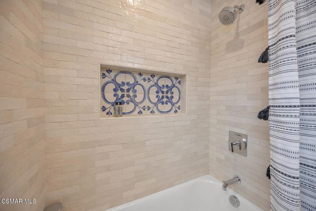 7055 Park Manor Avenue, North Hollywood, CA 91605