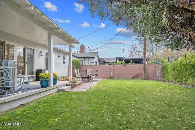 7055 Park Manor Avenue, North Hollywood, CA 91605