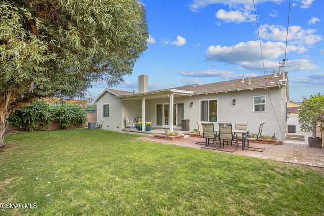 7055 Park Manor Avenue, North Hollywood, CA 91605