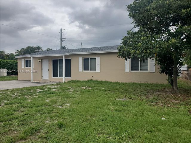 2124 SW 42nd Ter, Fort Lauderdale, FL 33317