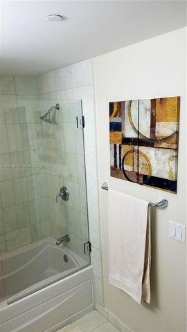 1060 Brickell Ave 2411, Miami, FL 33131