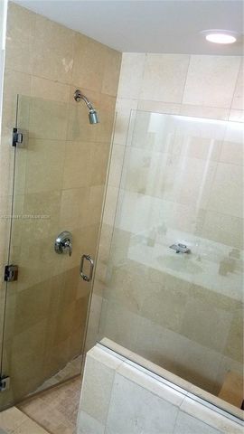 1060 Brickell Ave 2411, Miami, FL 33131