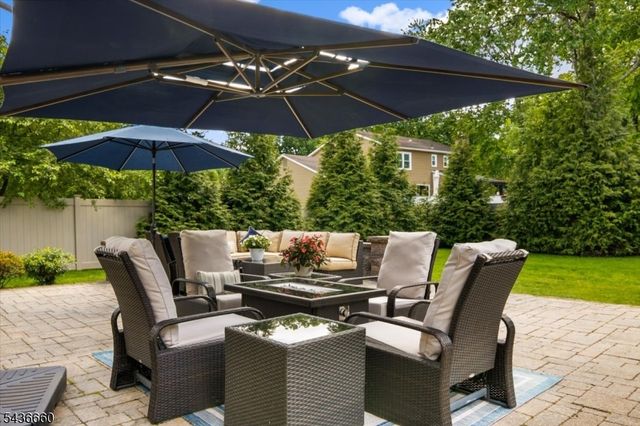 12 Longell Dr, Wayne Twp., NJ 07470