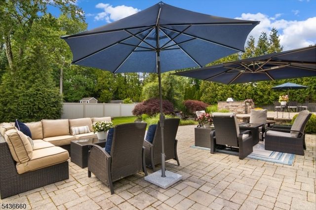 12 Longell Dr, Wayne Twp., NJ 07470