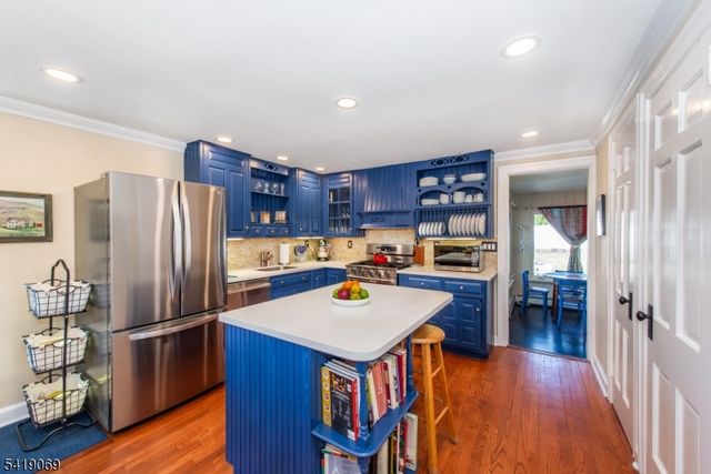 68 Newman Ave, Verona Twp., NJ 07044