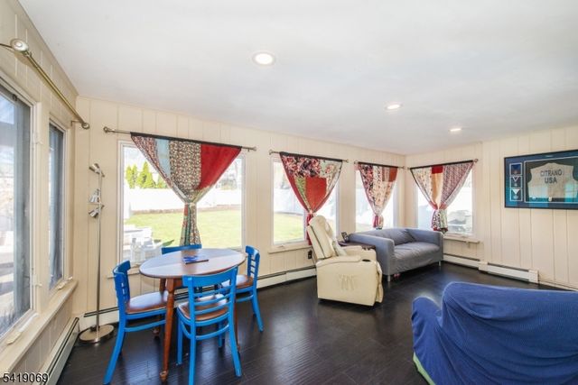 68 Newman Ave, Verona Twp., NJ 07044