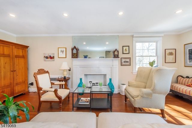 68 Newman Ave, Verona Twp., NJ 07044