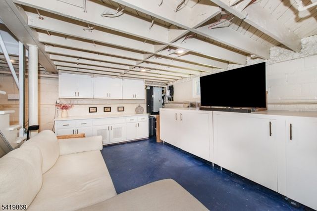 68 Newman Ave, Verona Twp., NJ 07044