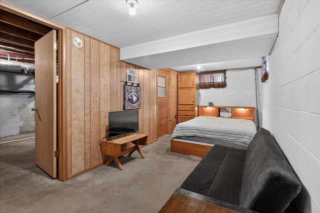 1012 Central Avenue, Evansdale, IA 50707