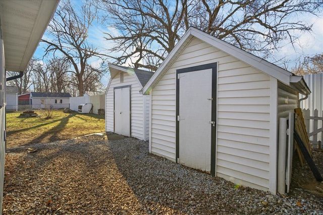 1012 Central Avenue, Evansdale, IA 50707