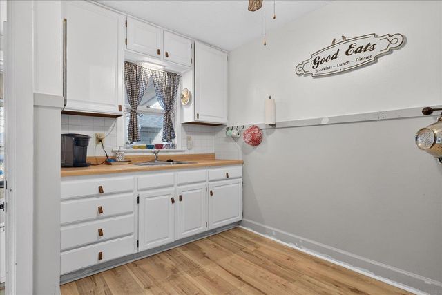 1012 Central Avenue, Evansdale, IA 50707