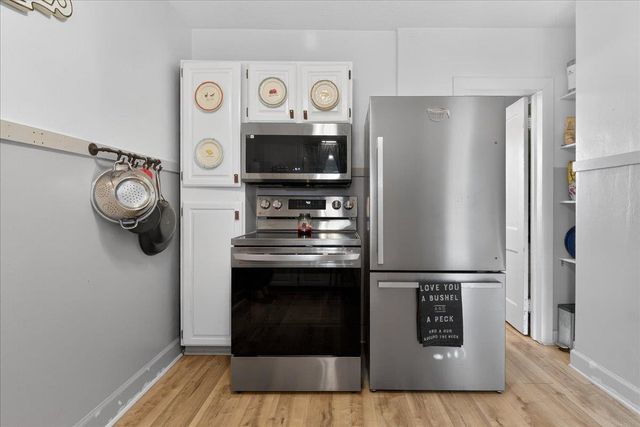 1012 Central Avenue, Evansdale, IA 50707