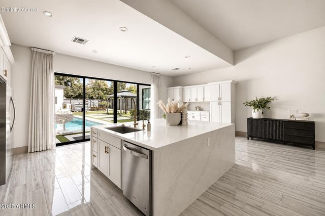 4219 N 41ST Place, Phoenix, AZ 85018