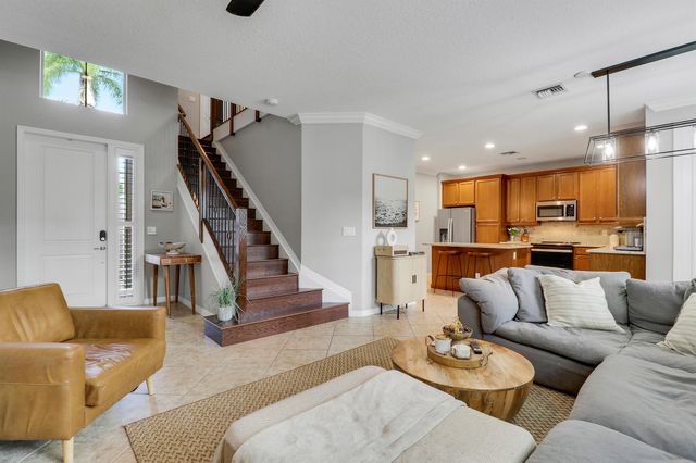 4558 Mediterranean Circle, Palm Beach Gardens, FL 33418