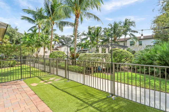 4558 Mediterranean Circle, Palm Beach Gardens, FL 33418