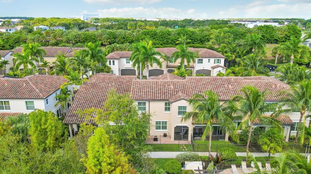 4558 Mediterranean Circle, Palm Beach Gardens, FL 33418
