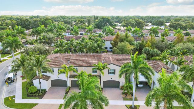 4558 Mediterranean Circle, Palm Beach Gardens, FL 33418