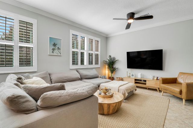 4558 Mediterranean Circle, Palm Beach Gardens, FL 33418