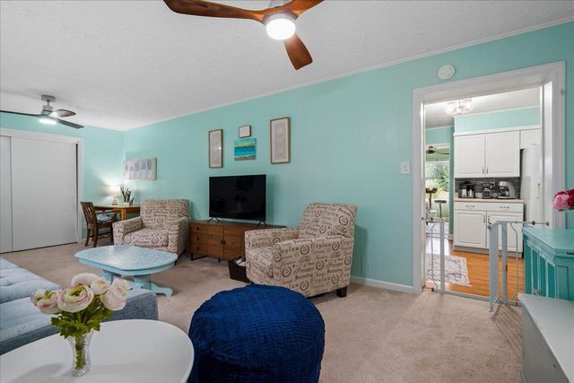 2206 Circle Drive, Lexington, KY 40505