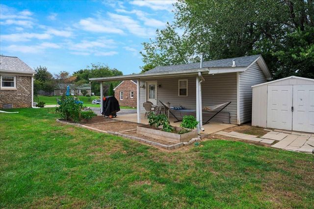 2206 Circle Drive, Lexington, KY 40505