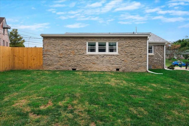2206 Circle Drive, Lexington, KY 40505